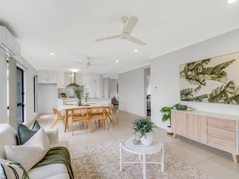 Prepare to be impressed! Immaculate home in great location!