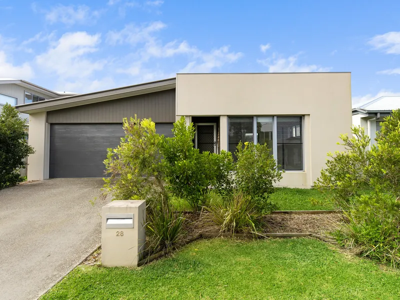 Relaxed family living in the Ridges Estate