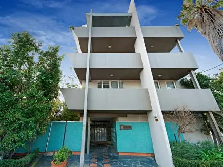 1 week free rent - perfect location