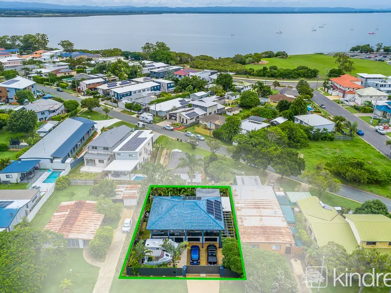 Remarkable dual living home just a 4-minute walk from the beach!