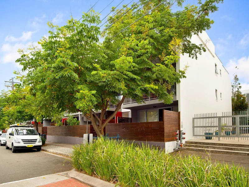 Two Bedroom Apartment In Marrickville