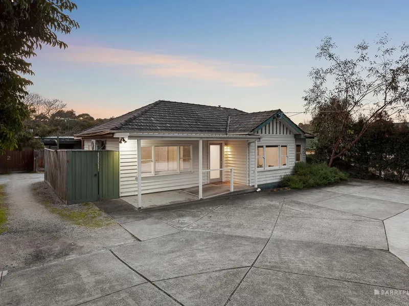 A Main Road business or residential opportunity!
