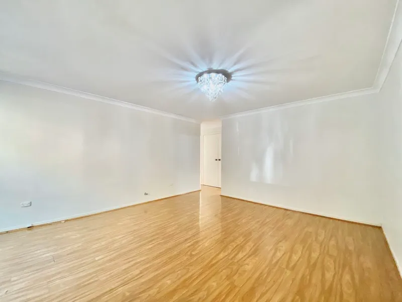 3 Bedroom Villa in Epping, walk distance to Epping Station, 6 month lease