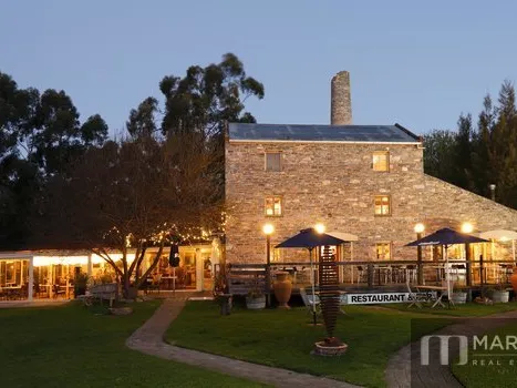 ALWAYS DREAMED OF LIVING IN THE HEART OF THE FLEURIEU PENINSULA: SOUTH AUSTRALIA'S COASTAL PARADISE