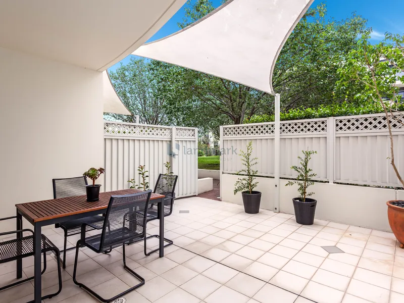 Tranquil Courtyard Retreat