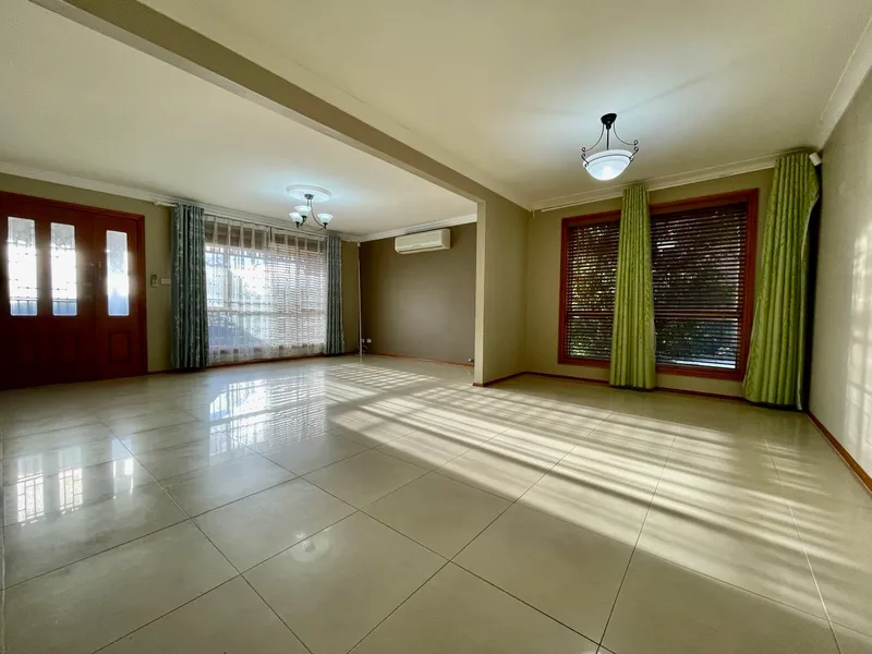 Convenient/ Spacious/Matthew Pearce School catchment