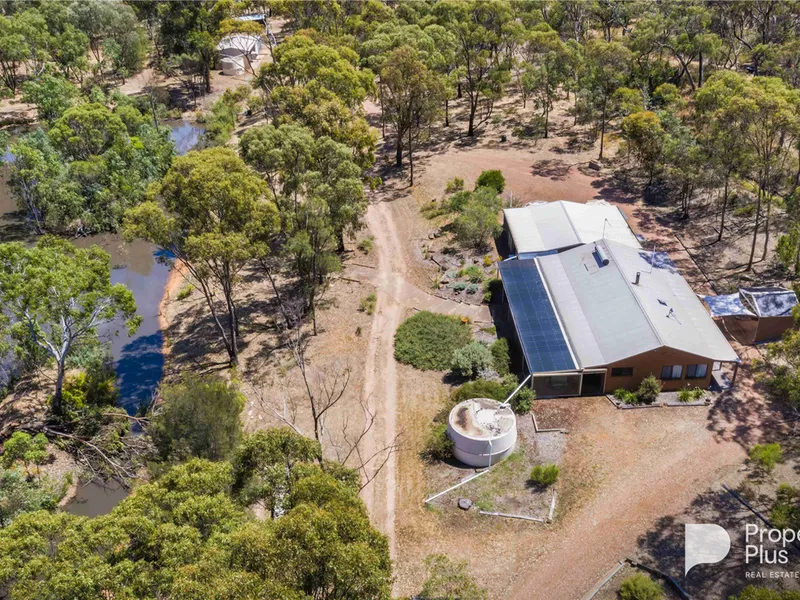 Lockwood Farmlet, Ornamental Lake + Bungalow