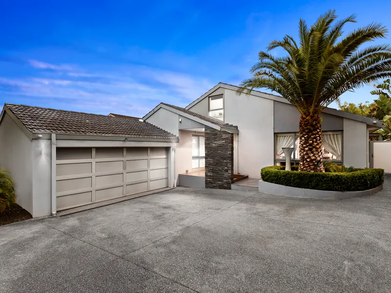 Classic Elegance and Spacious Entertaining