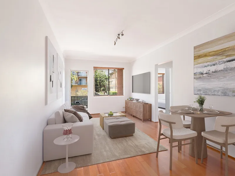 Get Ready : Spacious, first floor apartment in Dulwich Hill's desirable hub