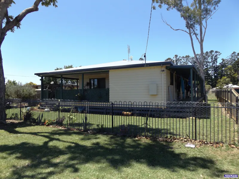 GREAT SIZED HOME ON 1012 m2 BLOCK