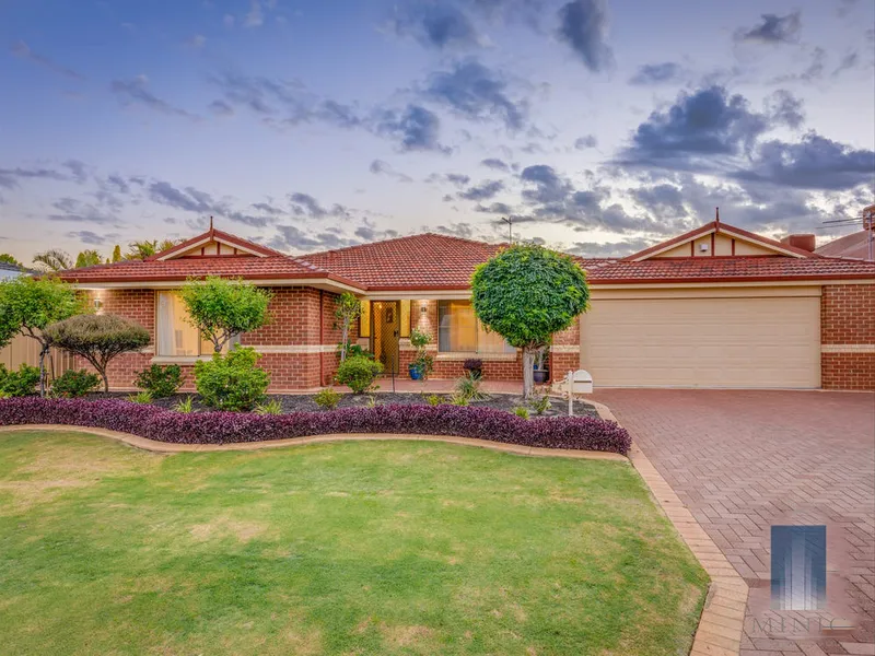 MAYFAIR MAMMOTH IN SANCTUARY WATERS ESTATE