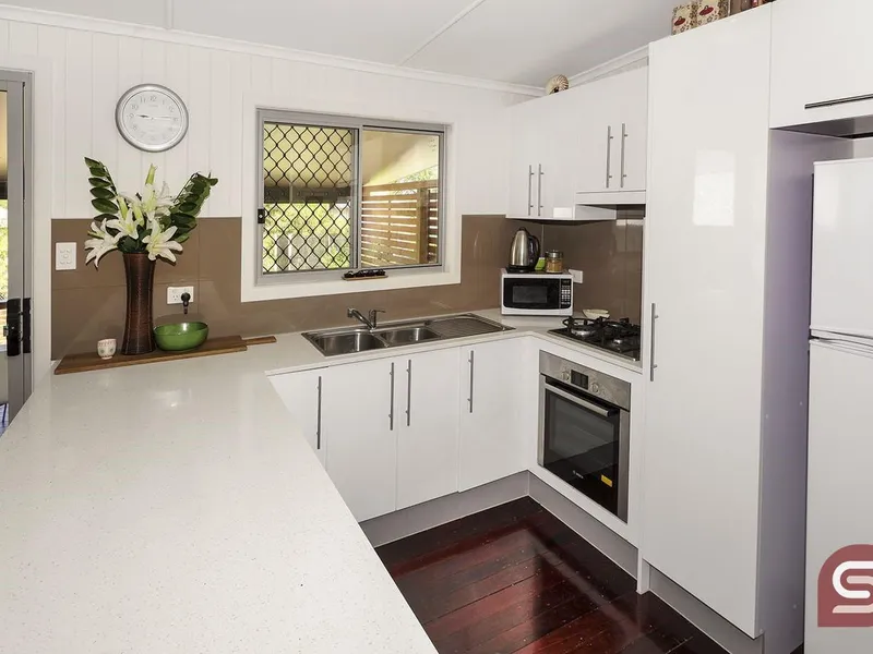 Renovated Beauty In The Heart Of Scarborough