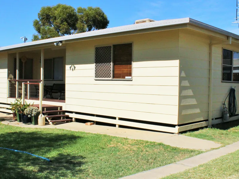COMFORTABLE FAMILY HOME