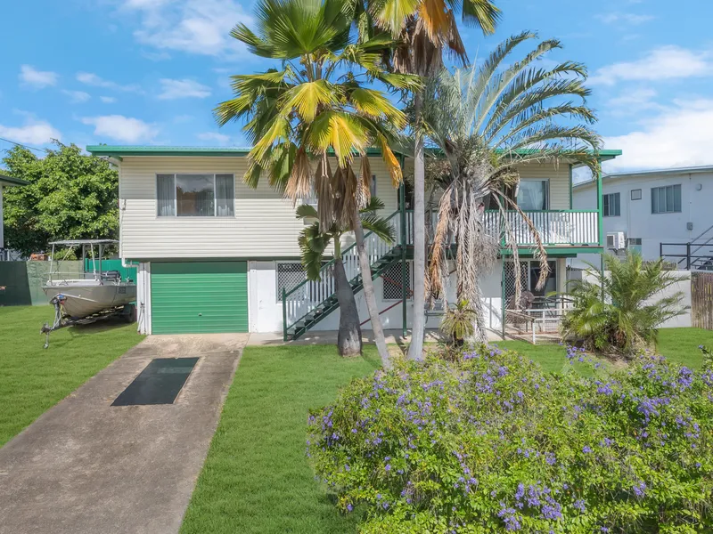Calling First Home Buyers & Investors!! NEW ROOF, Huge DECK great for our North QLD weather