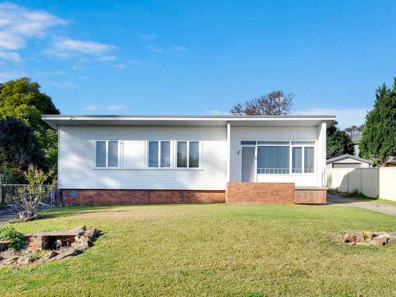 BLUE RIBBON LOCATION!