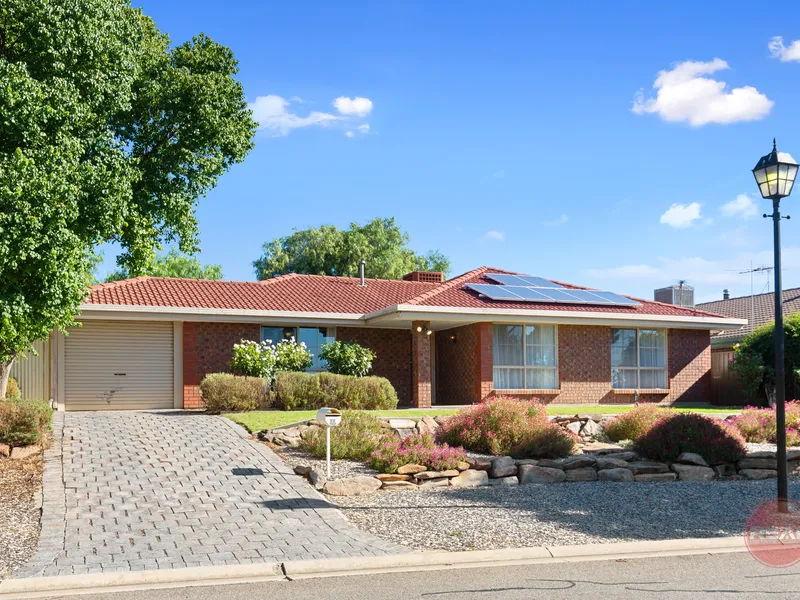 TREAT YOURSELF ON TUSMORE - THE SURPRISE IS THE SPACE!!