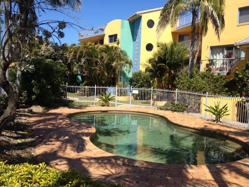 GREAT LOCATION - CLOSE TO THE SUN, SEA & SURF