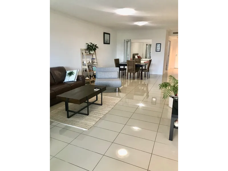 Spacious 2 bedroom, 2 bathroom North facing apartment