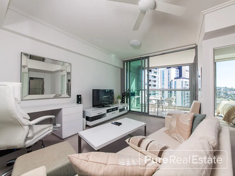 Fully Furnished Modern Apartment