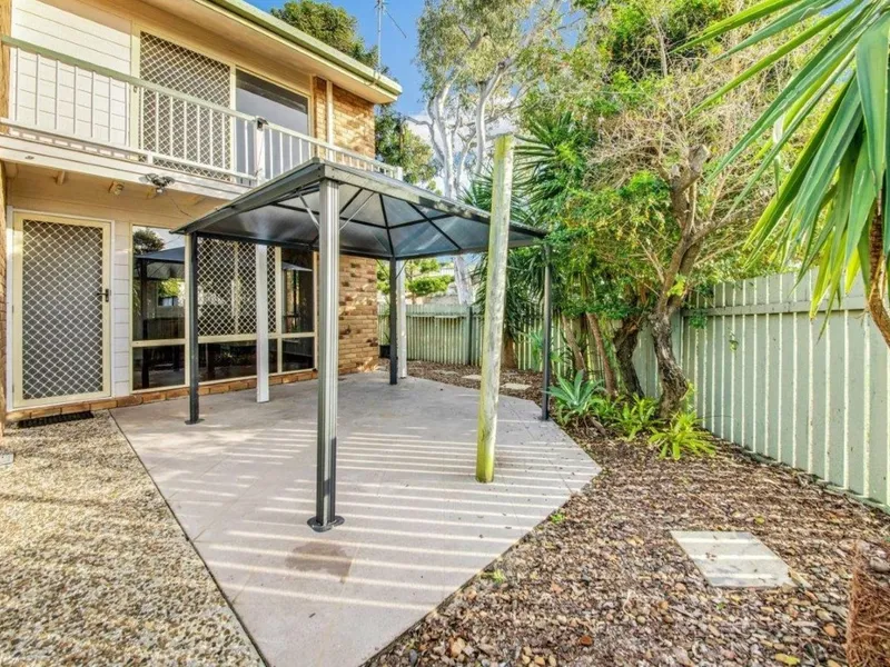 Modern unit ready now!