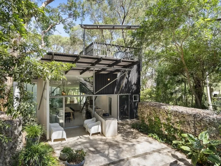 Architect Designed House III Palm Beach