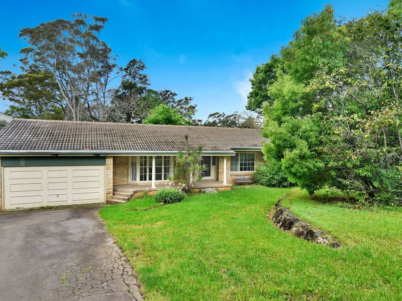 Peaceful 3 Bedroom Family Home with a Pool