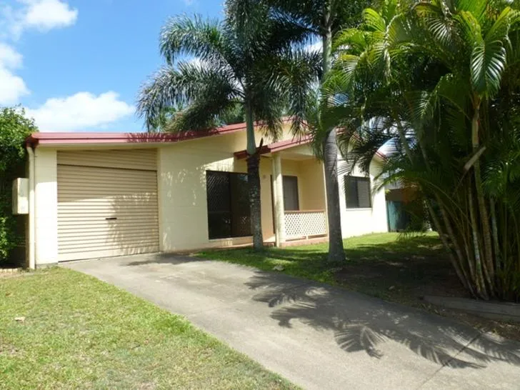 4 BEDROOM GORDONVALE HOME!
