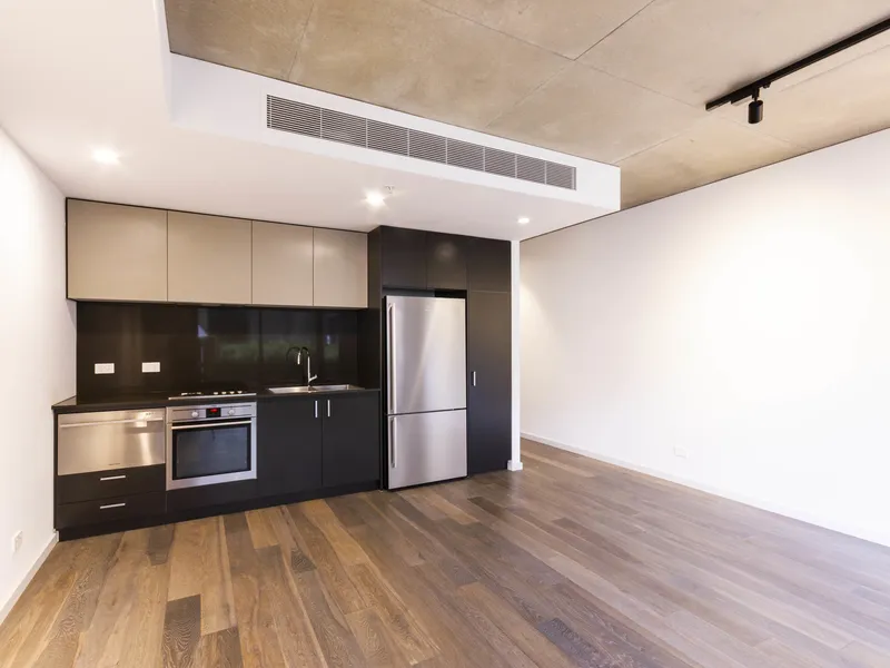 NEAR NEW APARTMENT WITH AMAZING APPLIANCES