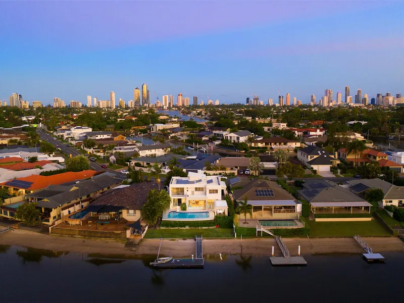 SIMPLY STUNNING, MODERN CONTEMPORARY!