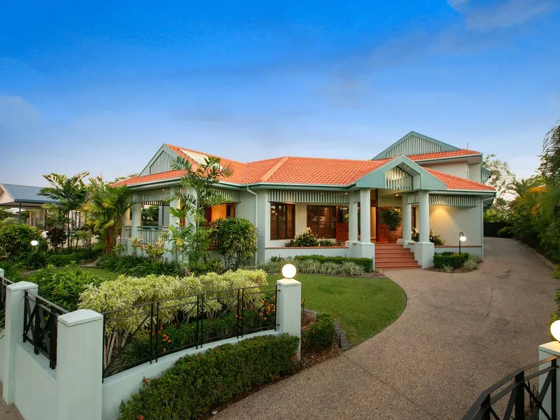 RESORT STYLE LIVING IN THE TROPICS