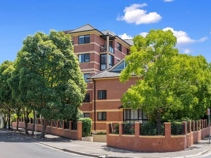 Newly renovated two bedroom apartment in prime location 