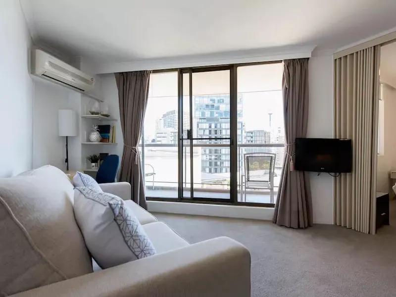 Panorama - Unfurnished - Available 16 August