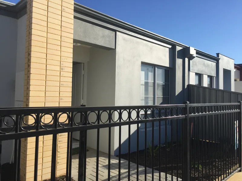 3x2 Home - Great Location!