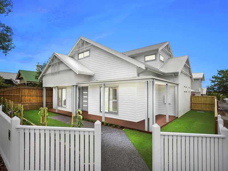 Contemporary living at convenient location