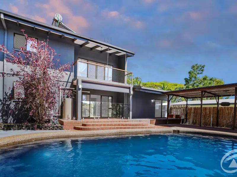LOCATION, PRIVATE, SIDE ACCESS !!!
