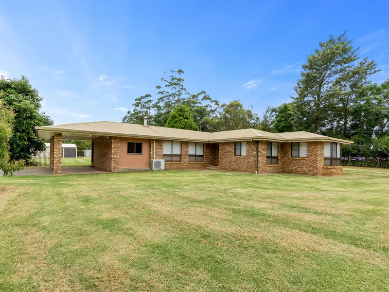 Large Family Home on a Level Block!