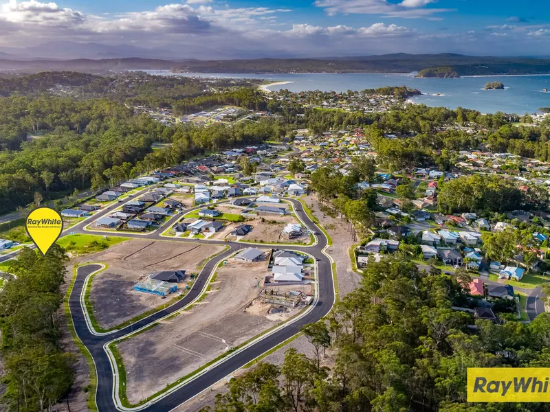 SUNSHINE BAY - NEAR LEVEL LAND