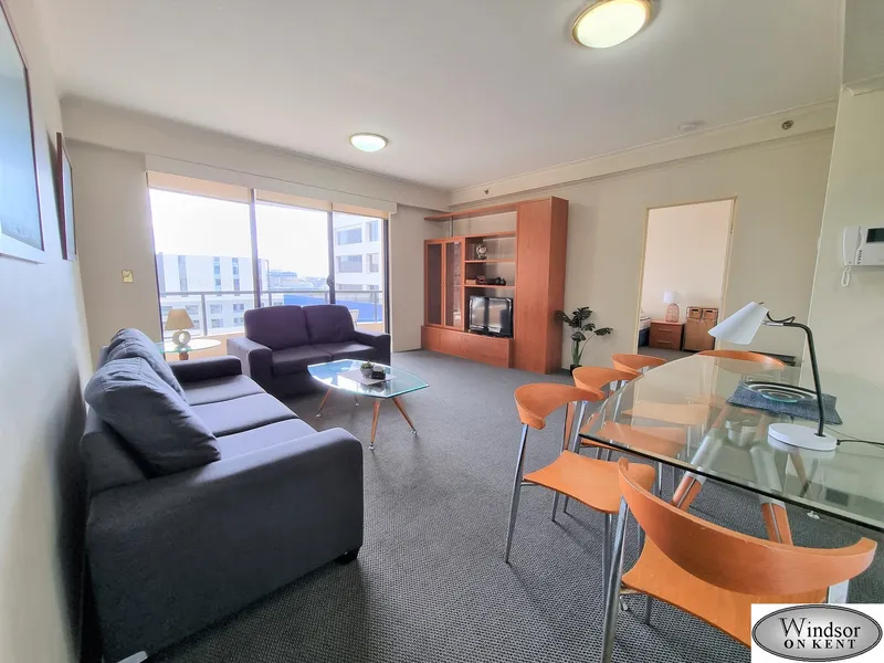 Large Fully Furnished Two Bedroom Apartment with Car space in Sydney CBD