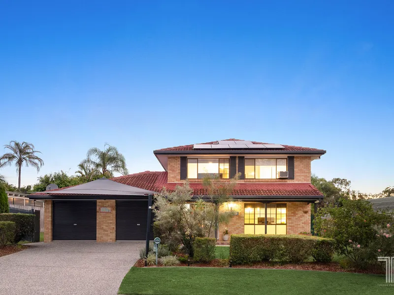 Family Oasis Surrounded by Scenic Parkland