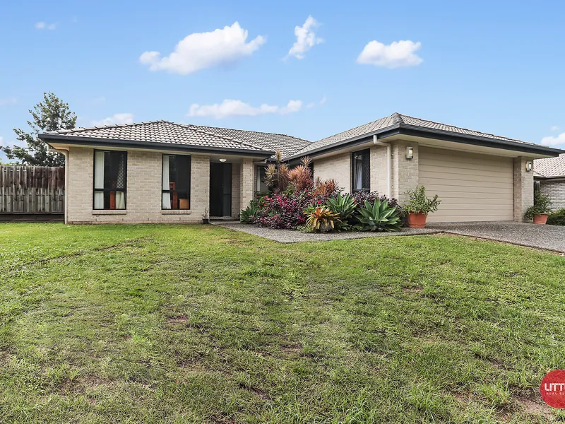 Sleek & Spacious with 2 Living Areas