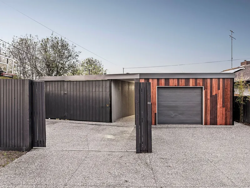Serene Coastal Retreat, Central Torquay Position