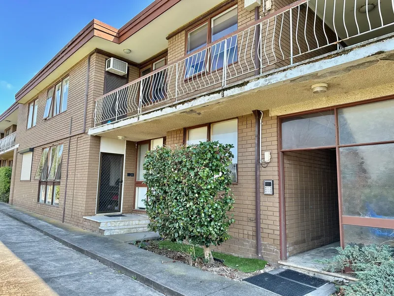 Affordable and Convenient Living in Dandenong!