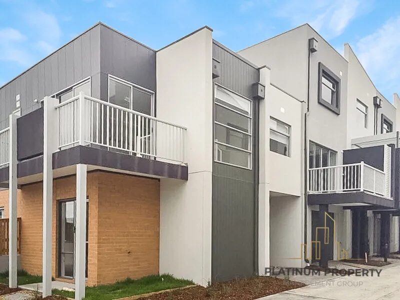 Sign a 12 Month Lease commencing January 2022 and Receive 4 Night Hotel Accommodation Voucher!