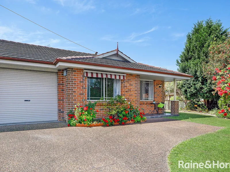 Inspect & Explore with Louise Hackmann