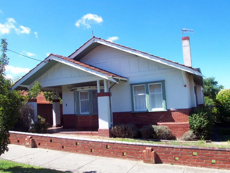 Spacious and convenient living in Hawthorn