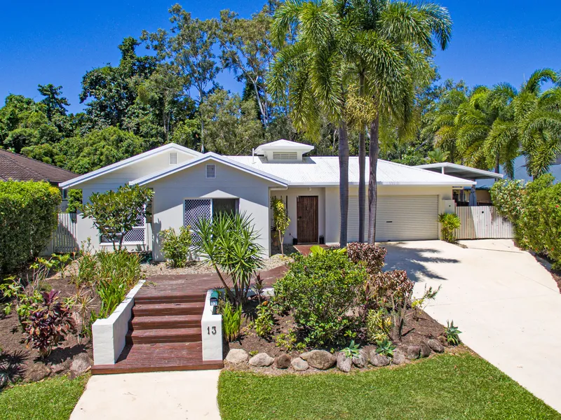 Tranquil Family Home in Clifton Beach
