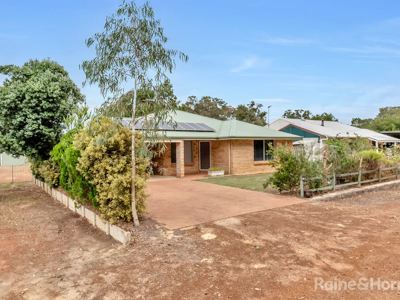 Country Living opposite Equestrian Centre