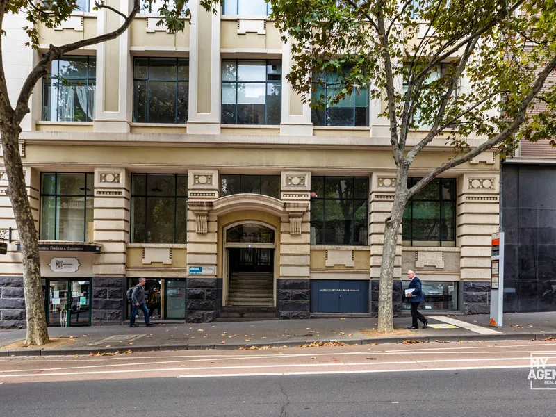 Unfurnished Studio Apartment in the heart of Melbourne CBD.