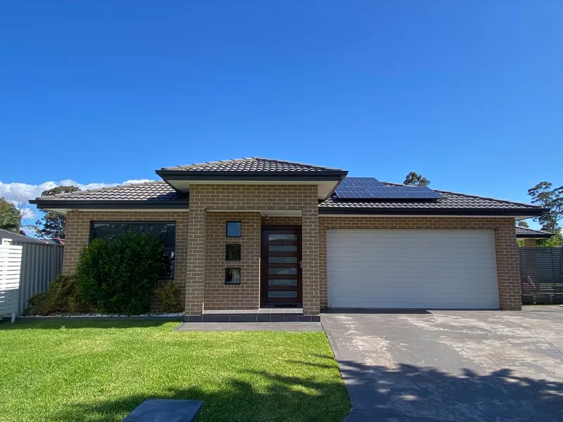 Near New Large 4 Bedroom Home!