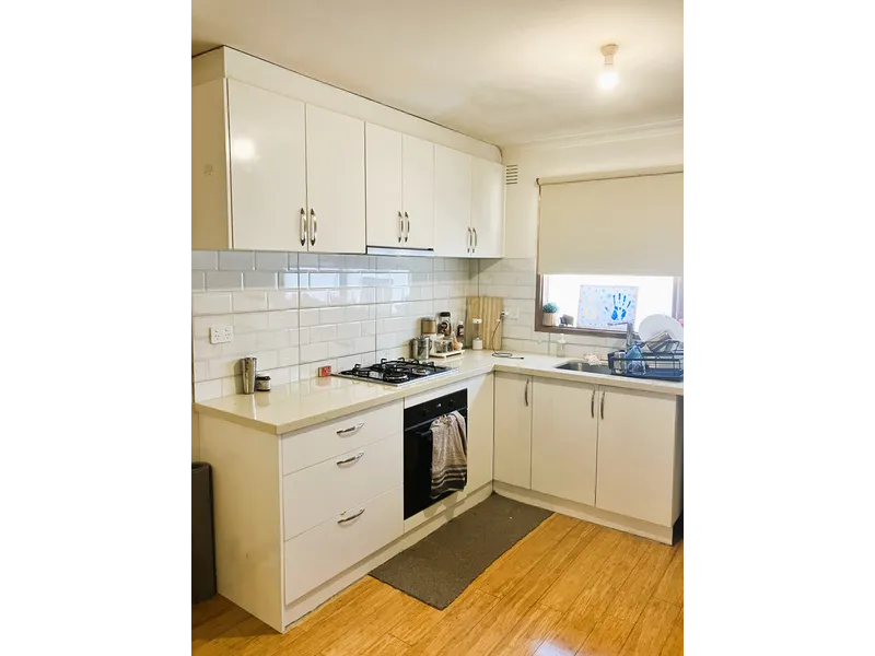 Charming Rental Opportunity at 1/39 Bourke Road, Cranbourne